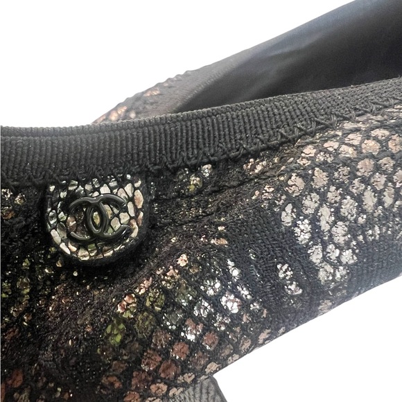 Chanel Leather Elastic Stretch Spirit CC Pumps - Picture 9 of 9